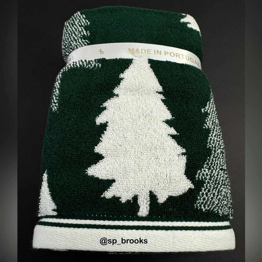 🎁BELFAMA Hand Towel Set - Holiday Green with White Christmas Trees